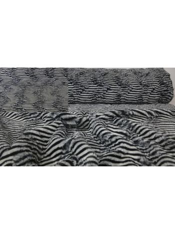 ITALIENISCHES KUSCHELFELL FELL DELUXE STREIFEN - Schwarz/Weiß